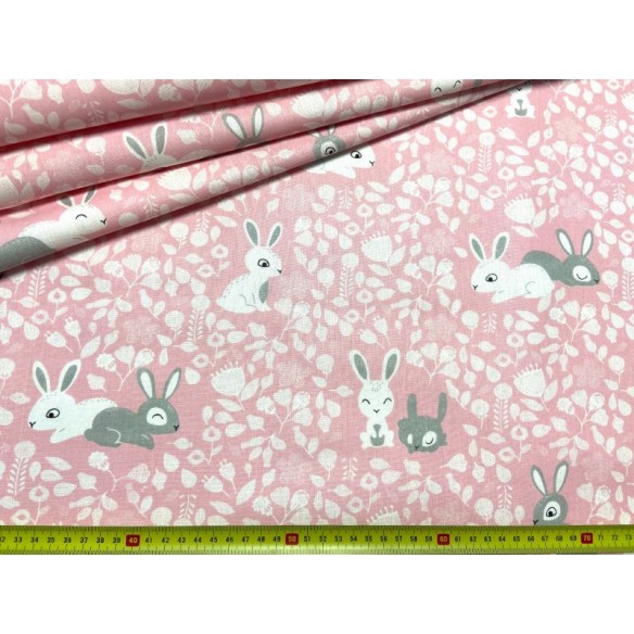 Baumwollstoff - Kaninchen auf dem rosa Hintergrund