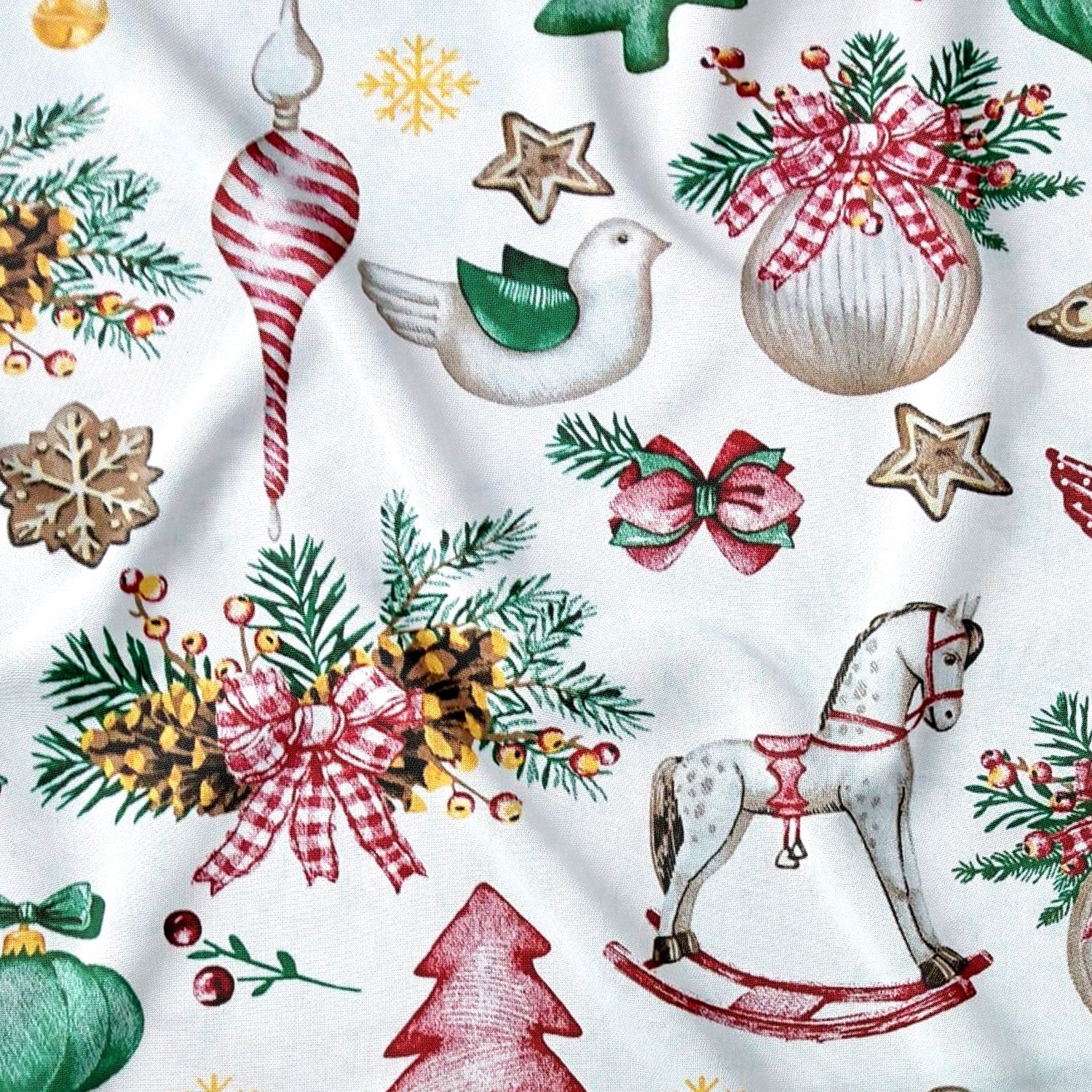 Baumwollstoff - Weihnachtliches Schaukelpferd Weiß II